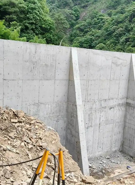 苏州吴中区重力式挡土墙